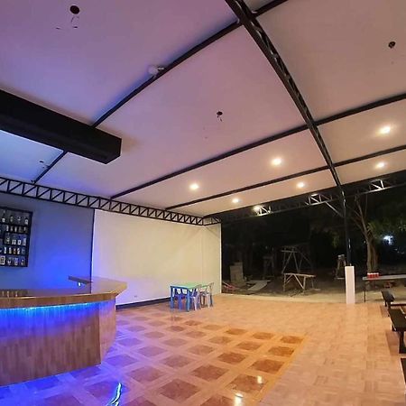 Junie Pension House Моалбоал Екстер'єр фото