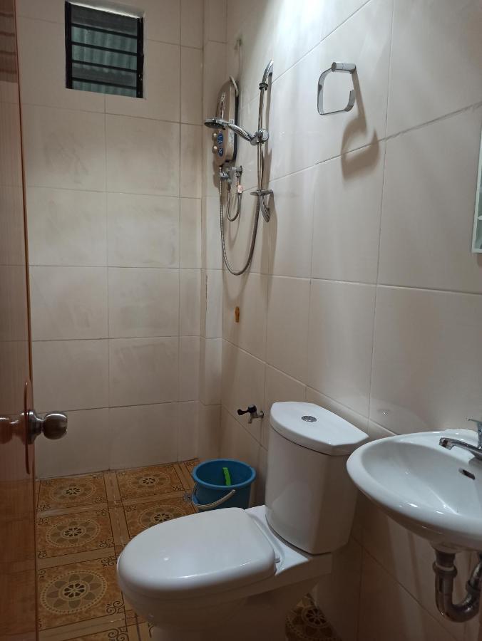 Junie Pension House Моалбоал Екстер'єр фото