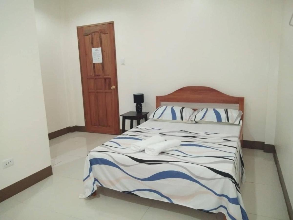Junie Pension House Моалбоал Екстер'єр фото