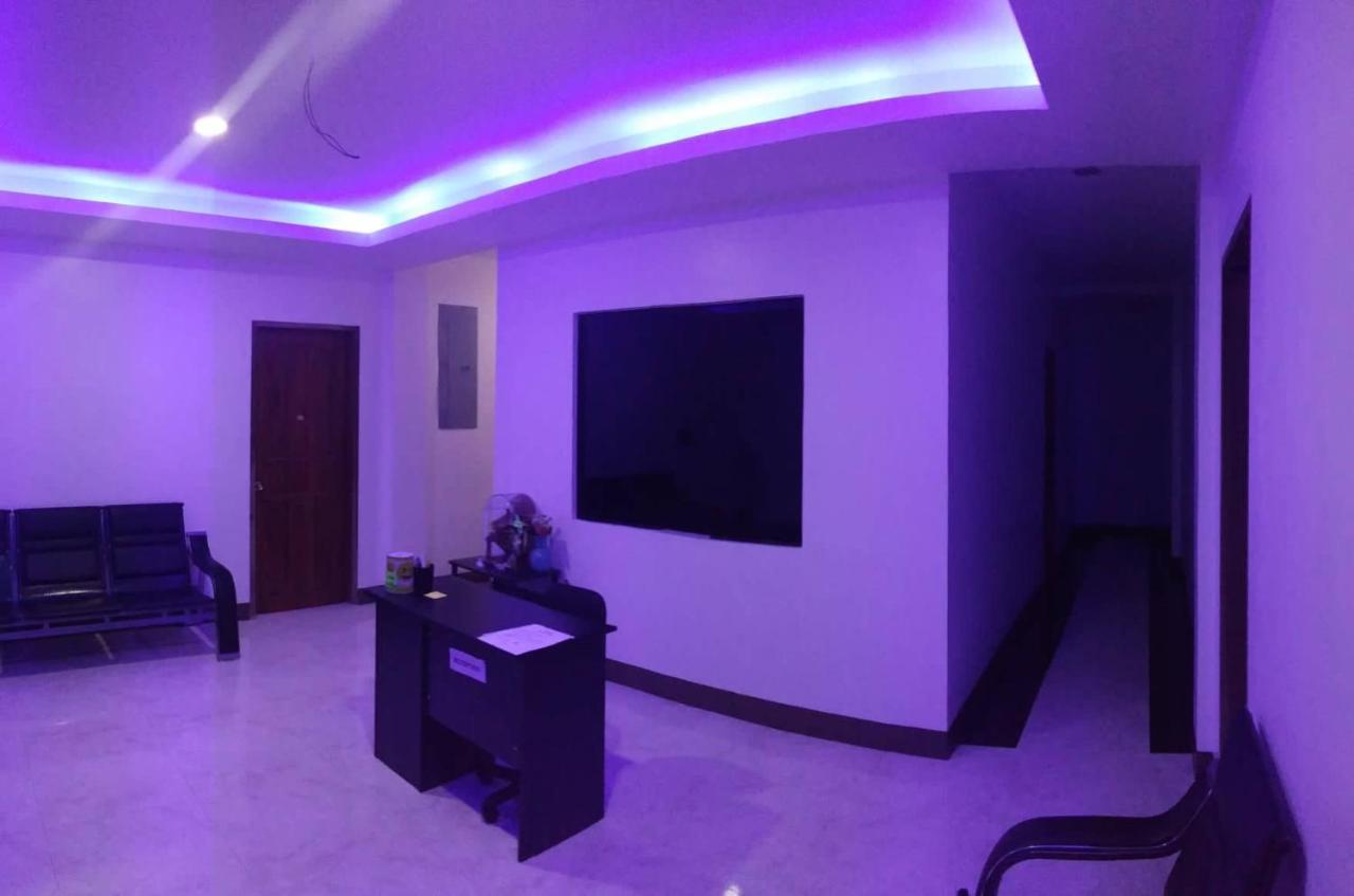 Junie Pension House Моалбоал Екстер'єр фото